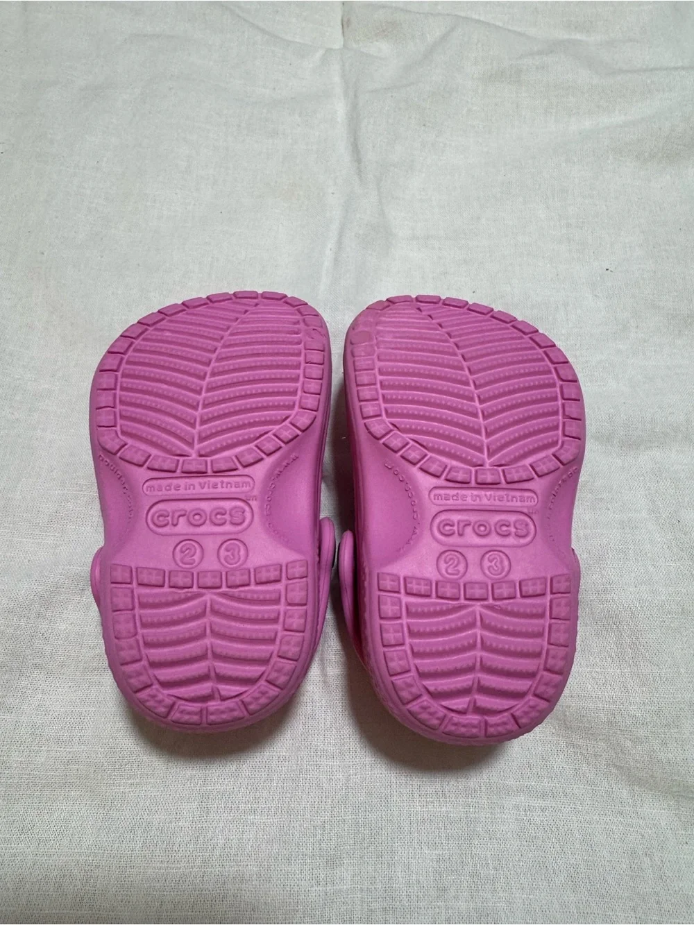 NWOT Pink Crocs Size Baby 2-3